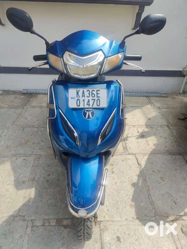 Single owner well maintained bike upto date insurance fixed price.
