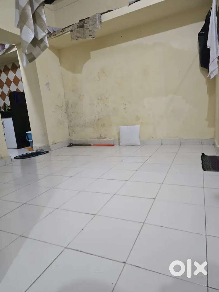 Male Flatmate required