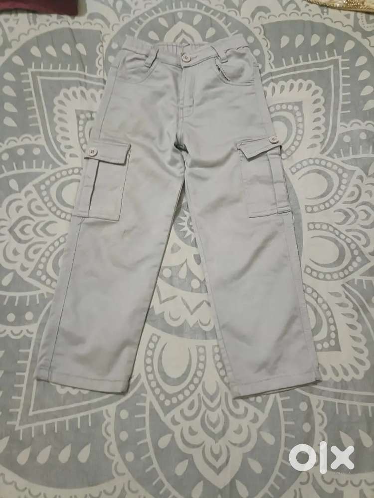 Nice baggy jeans for kids. Seven  pockets