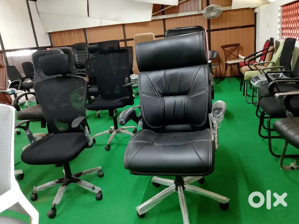 OFFICE CHAIRS AVAILABLE