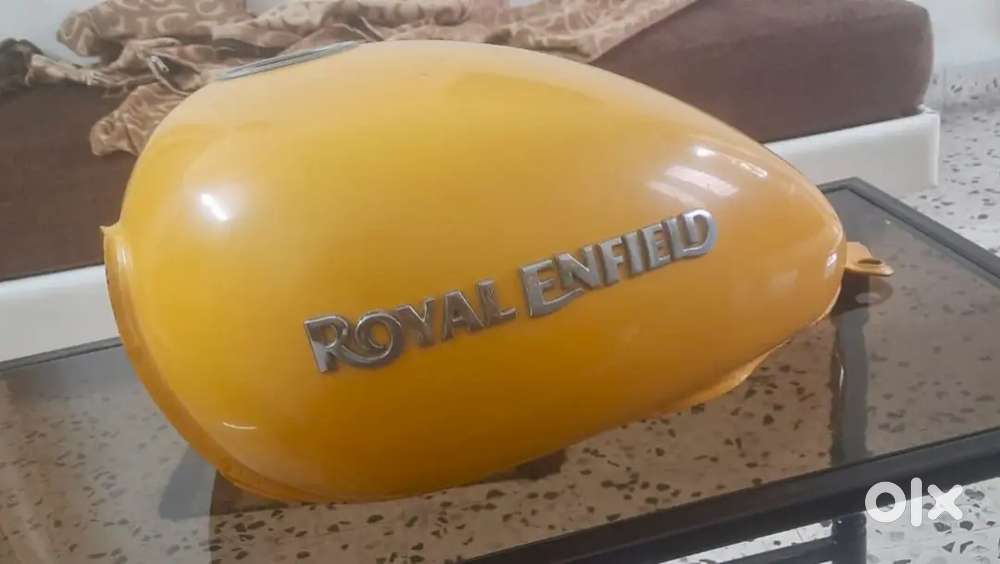 Petrol tank   / alloy wheel / handle / leg guard