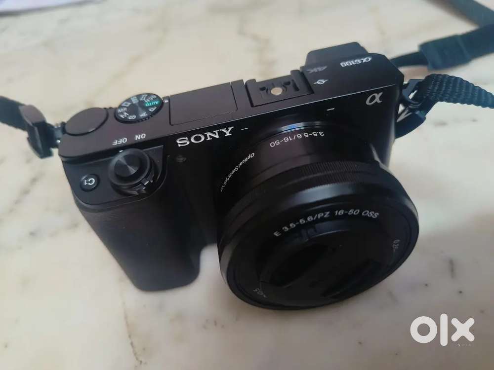 SONY A6100 CAMERA FOR SALE