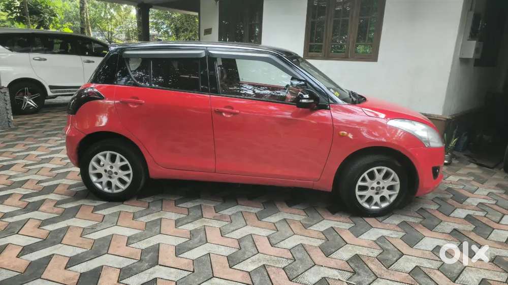 Maruti Suzuki Swift 2012