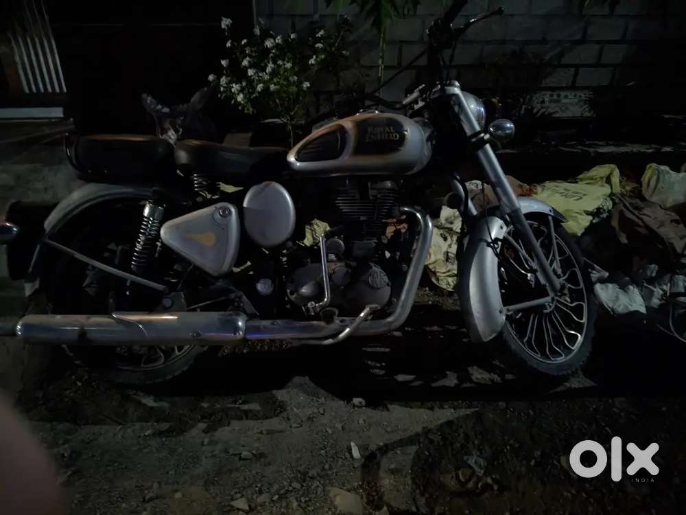 Classic 350 royal Enfield
