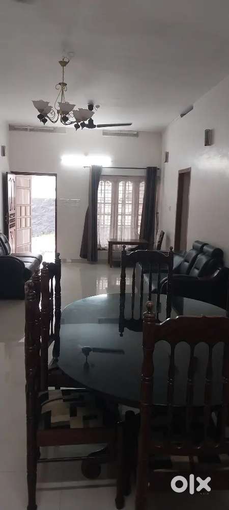 house for rent in poojapura