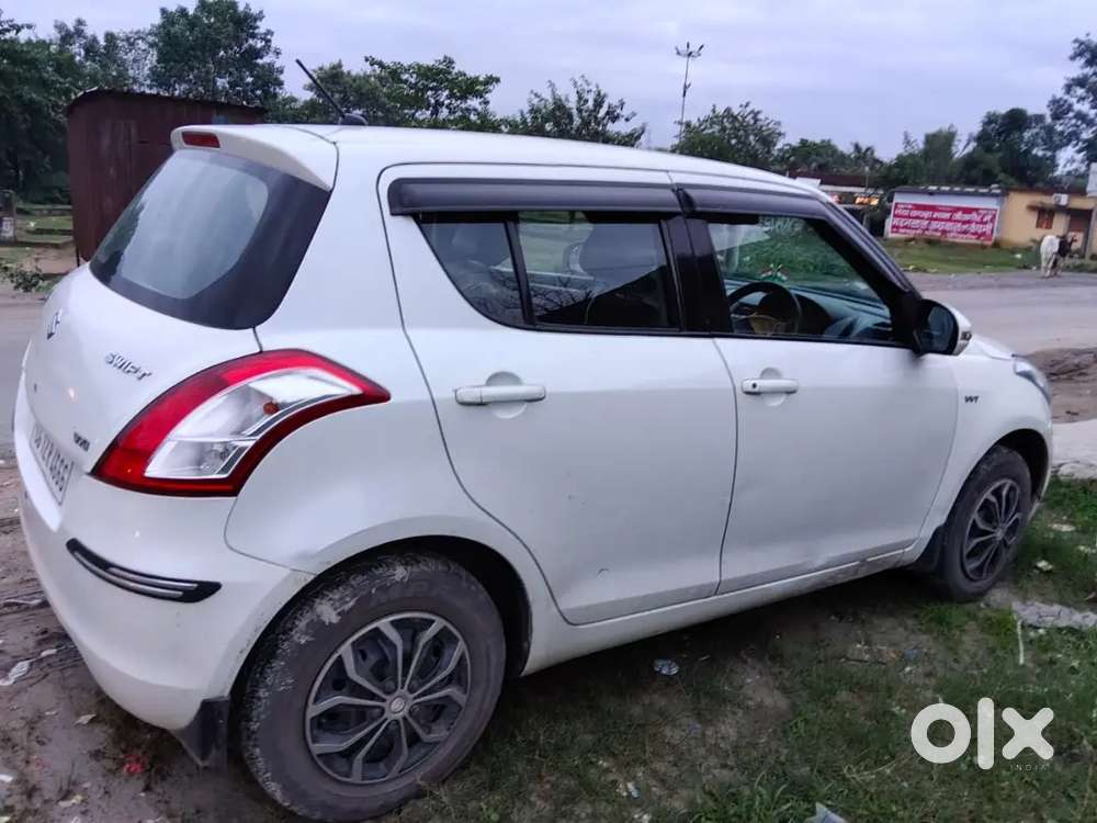 Maruti Suzuki Swift 2012 urgent sell
