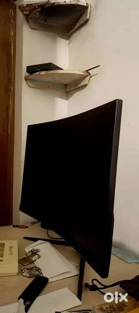 curv gaming monitor