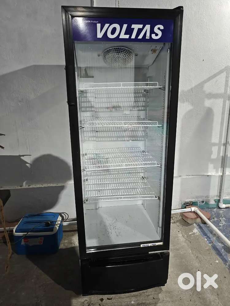 Voltas Glass Door Fridge 320 Litres In very good Condition