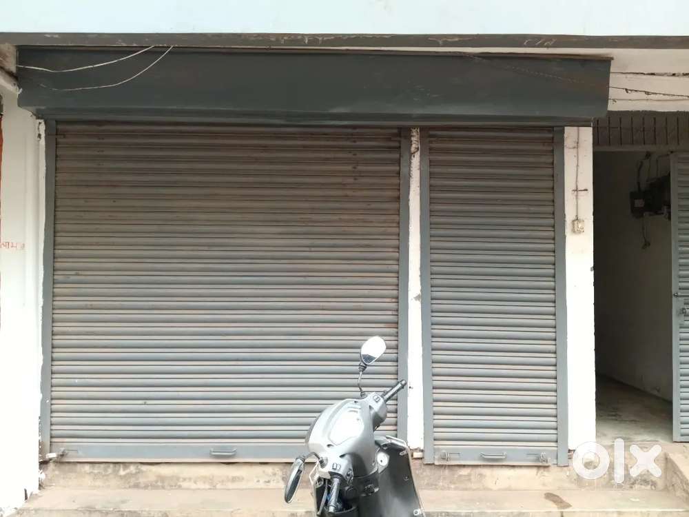 Shop/godam available for rent