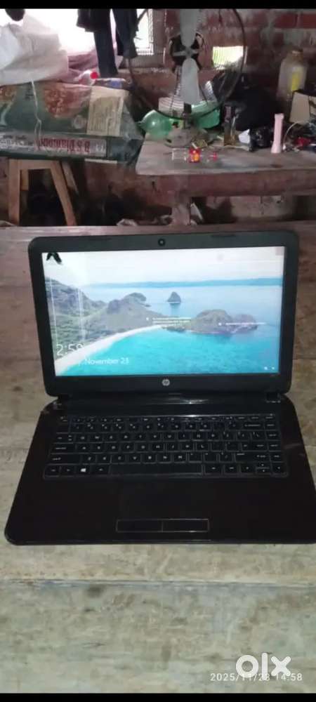 HP {Ram 8  storage 500}