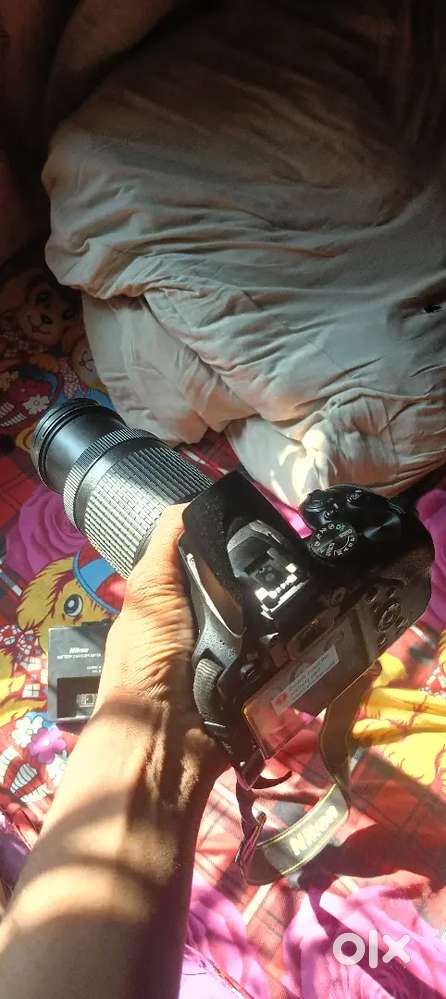 Nikkon D3500 dubble lens 70-300 aur 18-55 bag orginal charger lens cap