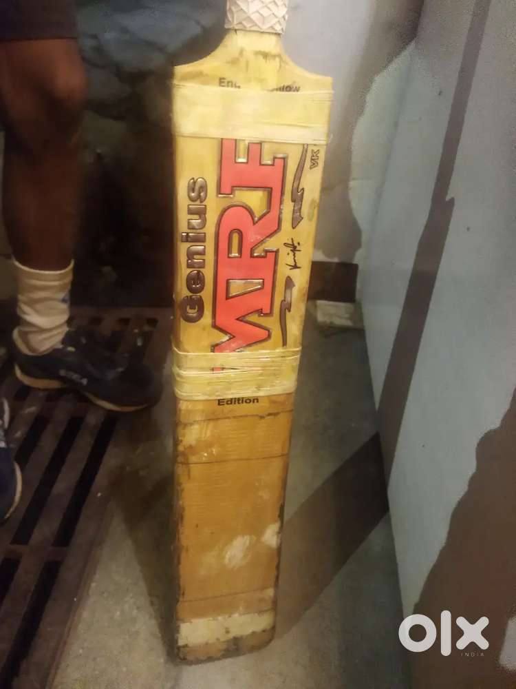 MRF Genius Bat