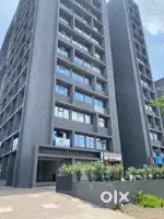 Office 17 lac investment 11 rent income ready  possession