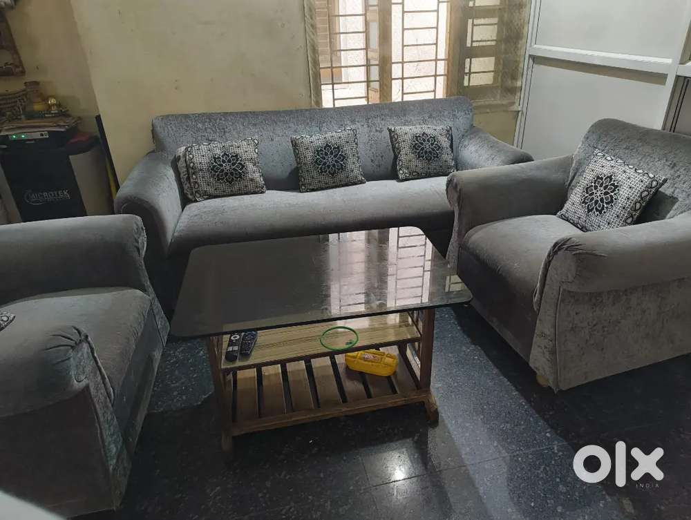 URJENT SELLING HOUSEHOLD ITEMS DUE TRANSFER ONLY