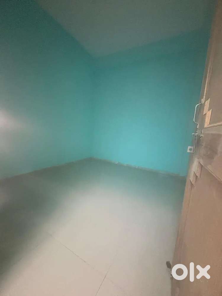 Room with Common Bathrooms