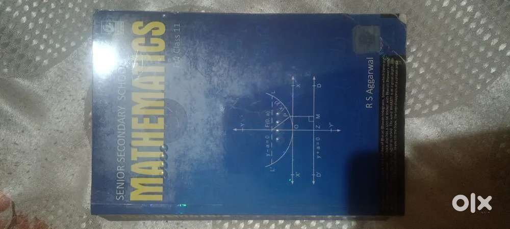 Old books class11 Chemistry, Maths(NCERT+RS AGARWAL), physics, English