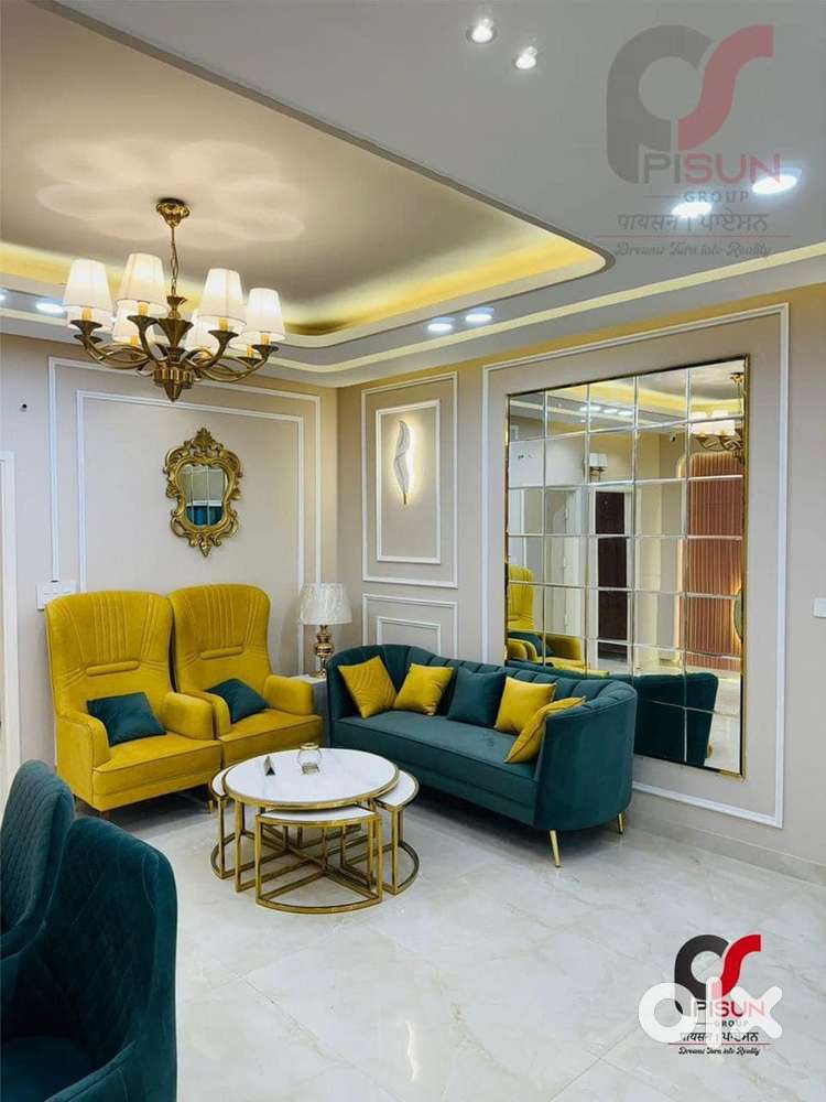 Flat at prime location