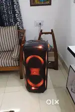 JBL Party Box 710