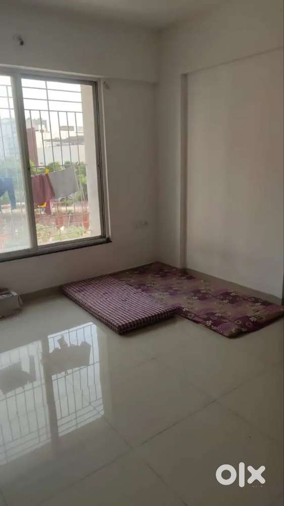 No brokerage 
1 FEMALE VACANCIES AVAILABLE in Hall
(Immediately)