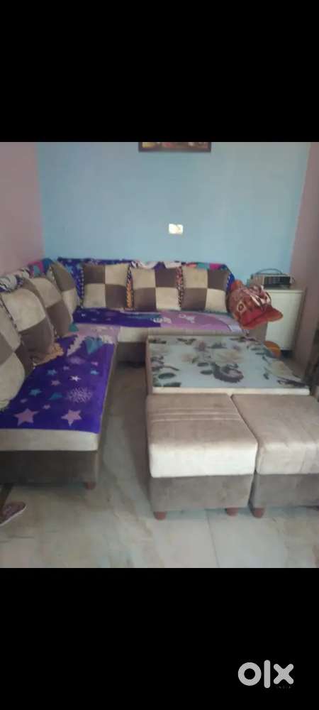9 seater sofa set with coutch