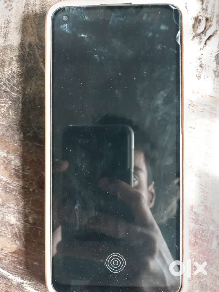 Oppo f19 price of this phone is 4000