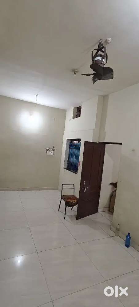 Room rent for bachelors and family room on the main road