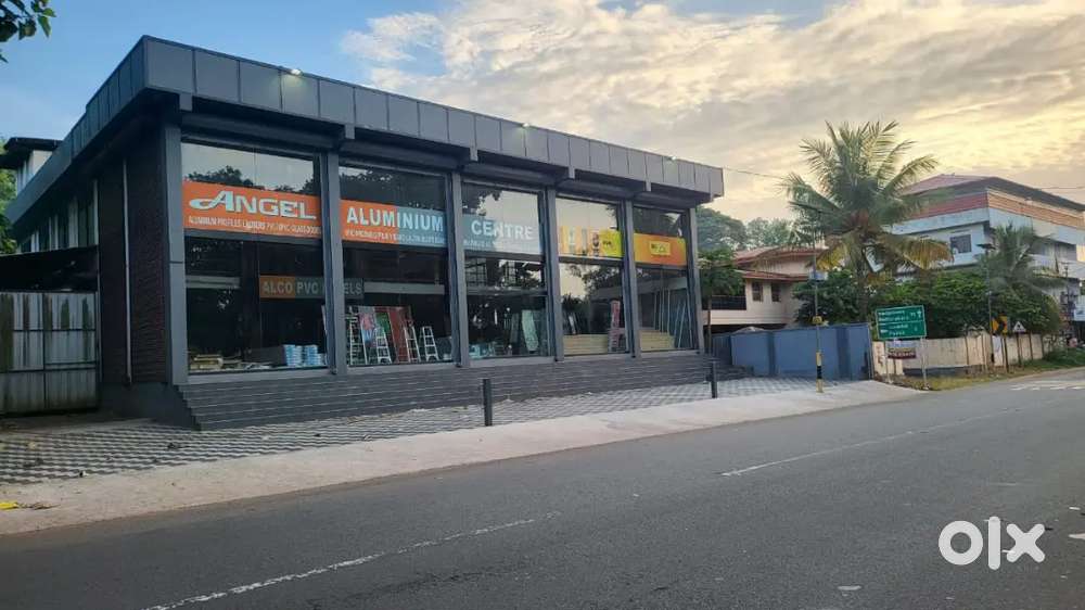 Chingavanam - M C Road Frontage - 10,000 Sqft  Godown For Rent.