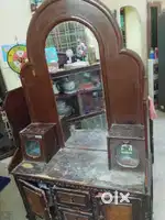 Dressing table