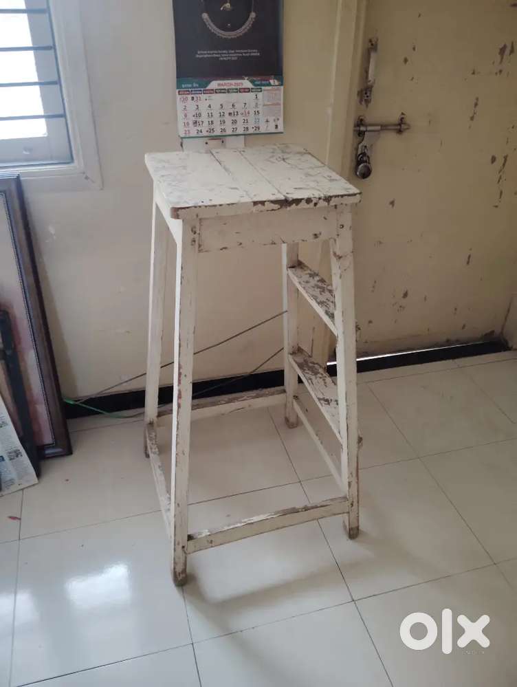 Sturdy Wooden Stool / Table – Good Condition