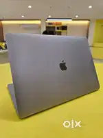 Macbook Pro 2017 Touch-Bar & ID A 1707 Core i7 - 10th Generation