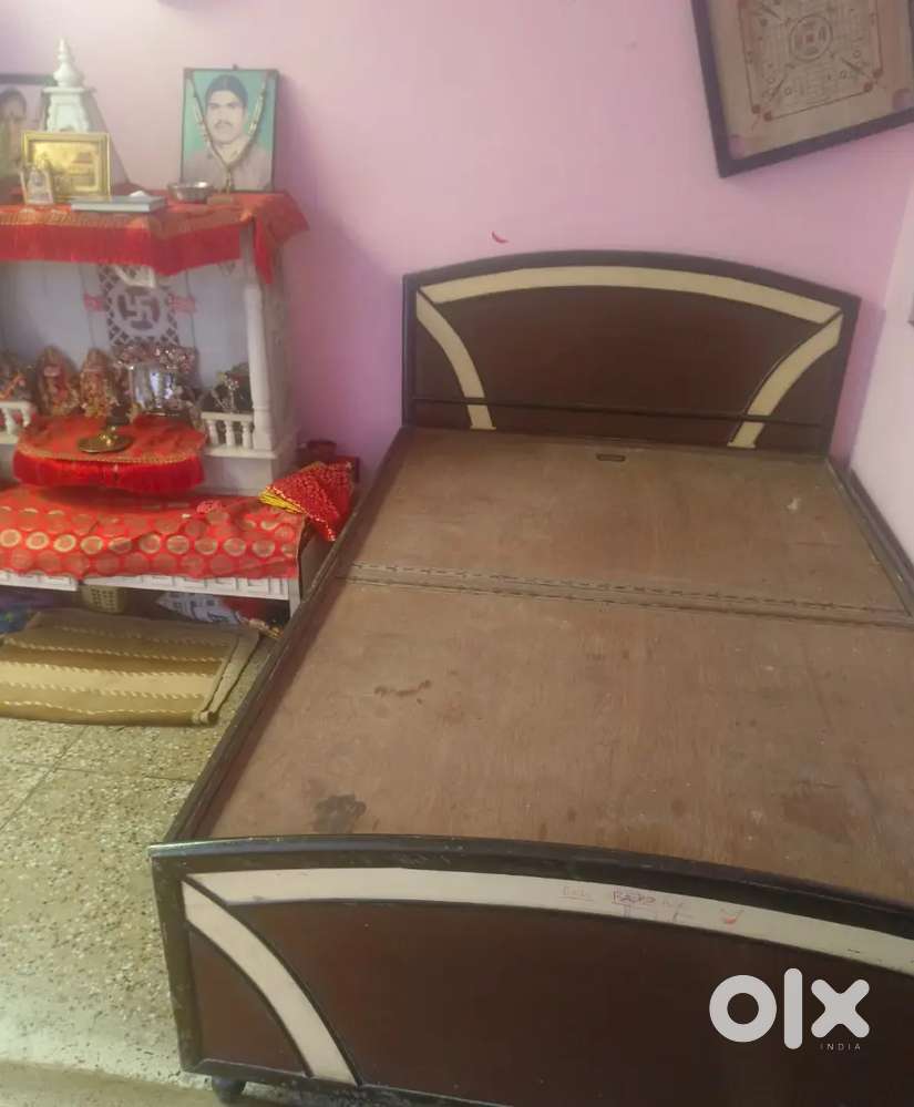 Single bed