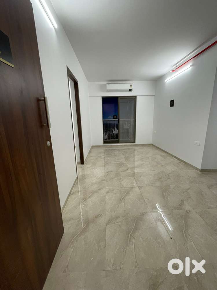 Bhandup East under construction 1bhk 410 carpet possession on 2026