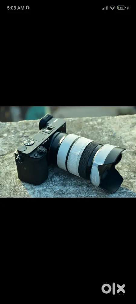 Sony Alfa 6400d mirror lens camra