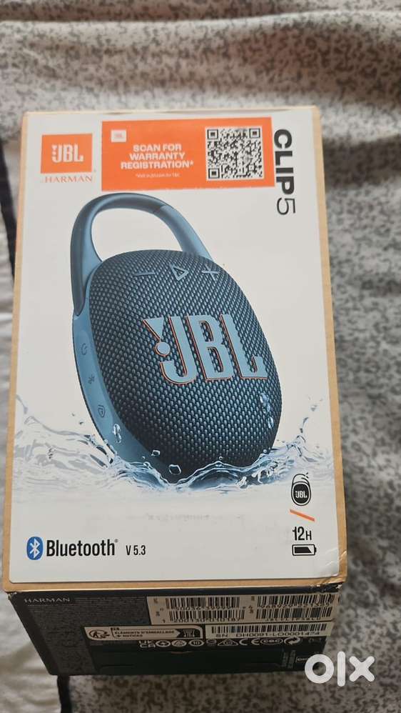 JBL CLIP 5 portable speaker with bill one week old Brand New Condition