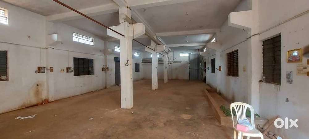 INDUSTRIAL WAREHOUSE