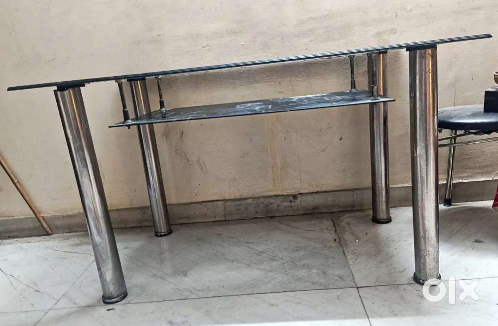 Dinning table