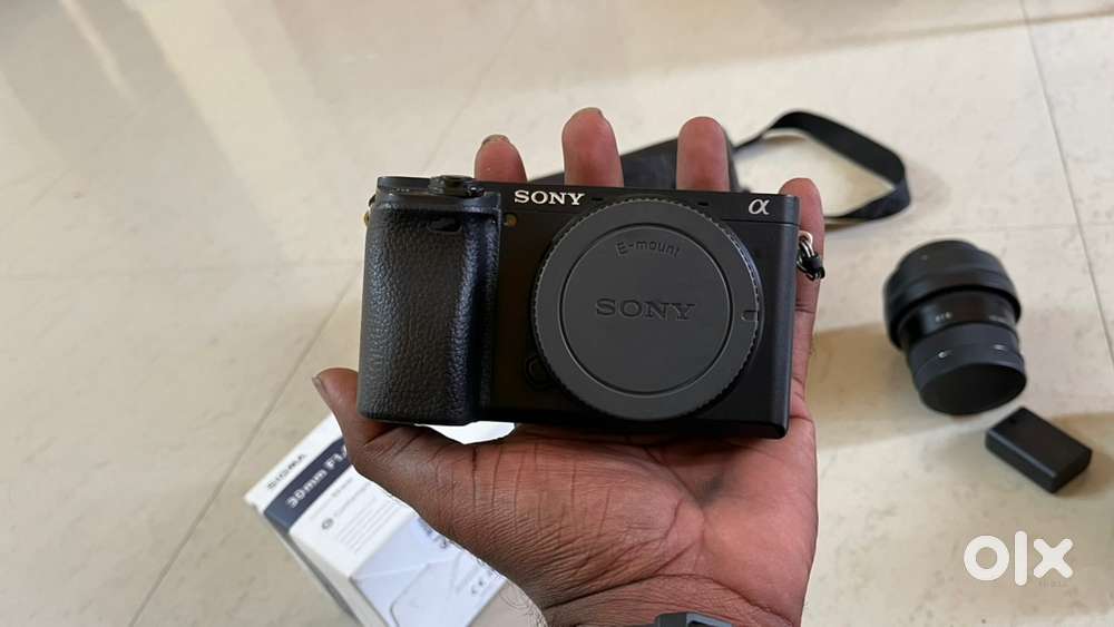 Sony 6400 with full kit