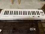 Samson Carbon 49 (Midi Keyboard)
