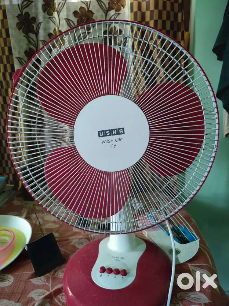 USHA Table Fan