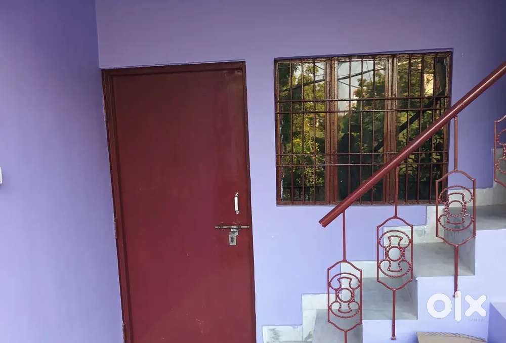 2 rooms set available only for executive girls.