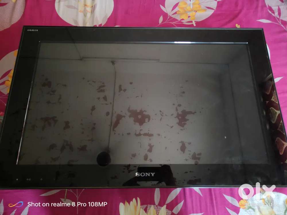 Sony Bravia LED TV 38 inch (Price Negotiable)