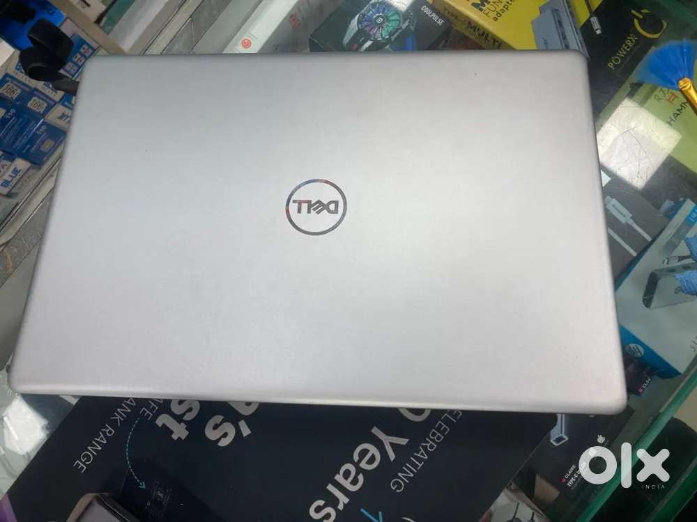 I5-10th 8gb ram 2 gb graphics 1.2tb storage silver