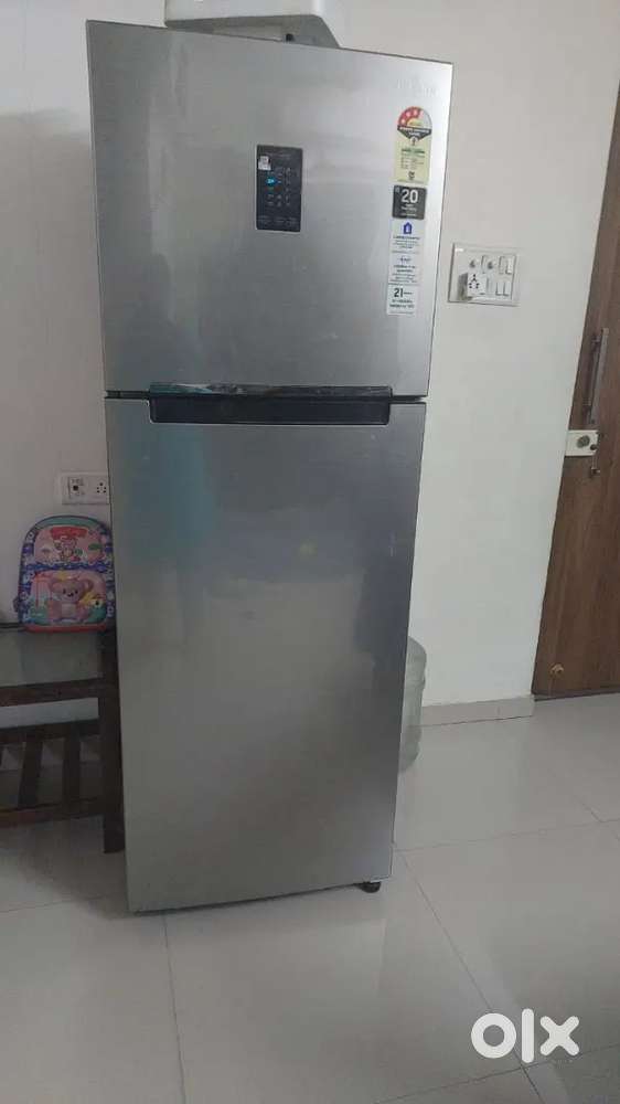 Inverter refrigerator excellent condition only 2yrs used