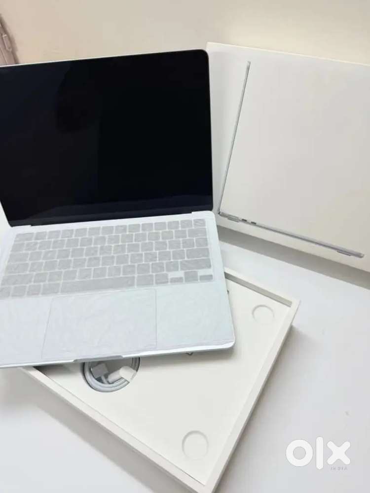 Apple 2025 MacBook Air (13-inch (8-core GPU,16GB Memory,256GB)