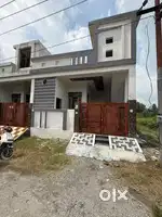 Houses at prime location