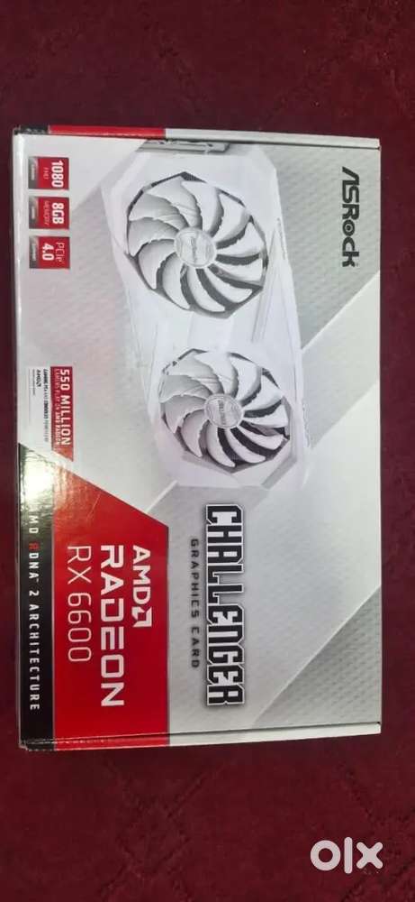 White AMD RX 6600 8GB