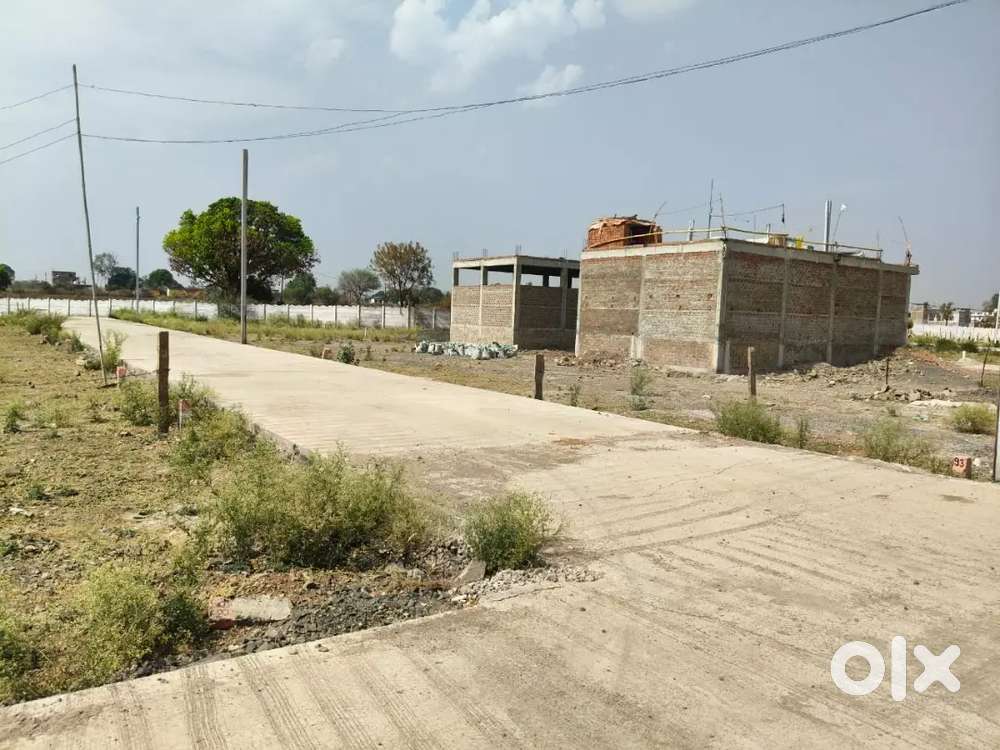 भानपुर ब्रिज से मात्र 2 किलो मीटर की दूरी पर प्लॉट उपलब्ध