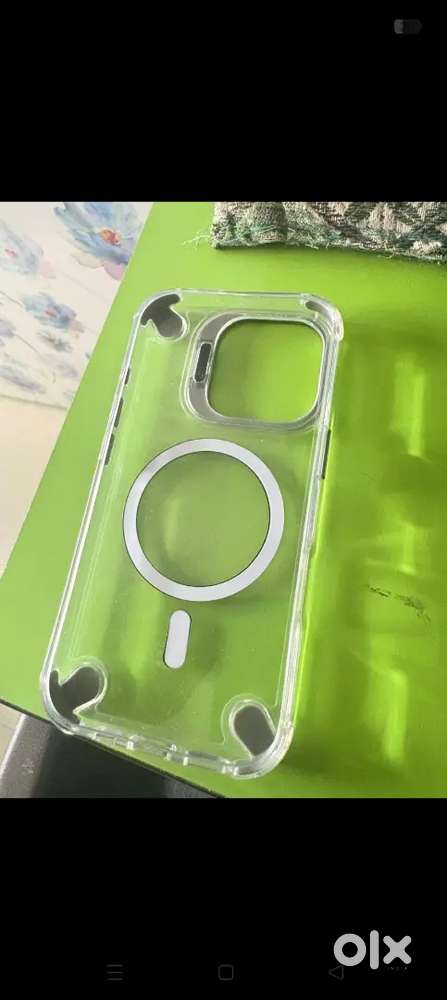 Iphone 16 stand cover