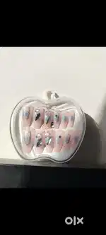 Stylish press on nails set--just ₹250 (limited offer!)