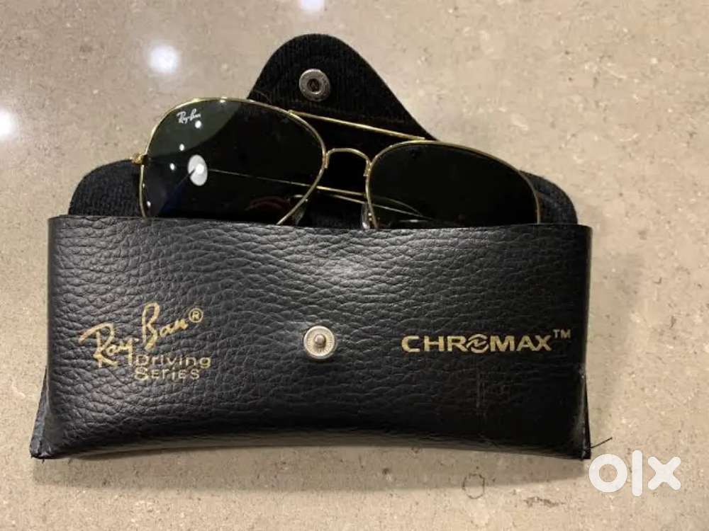 Rayban oringal sunglasses best condition black color